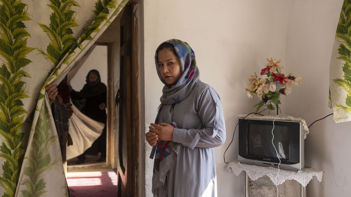V Afghánistánu přituhuje. Tálibán zakázal seriály, kde hrají ženy hlavní roli